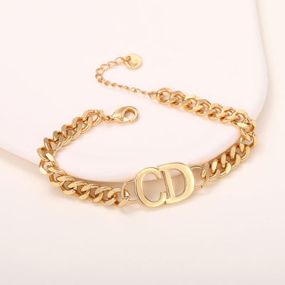 Goldketten-Ohrringe-Armbandset